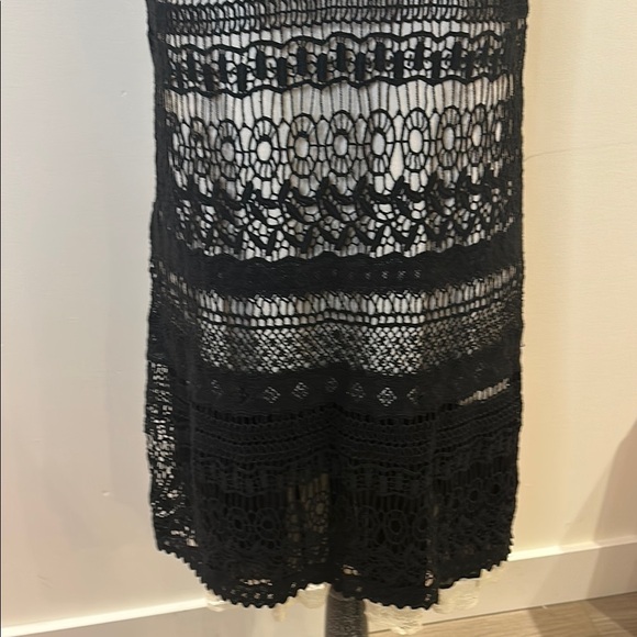 Black Mini Sheath Dress Sleeveless for Night Out with Crew Neck - Picture 5 of 9